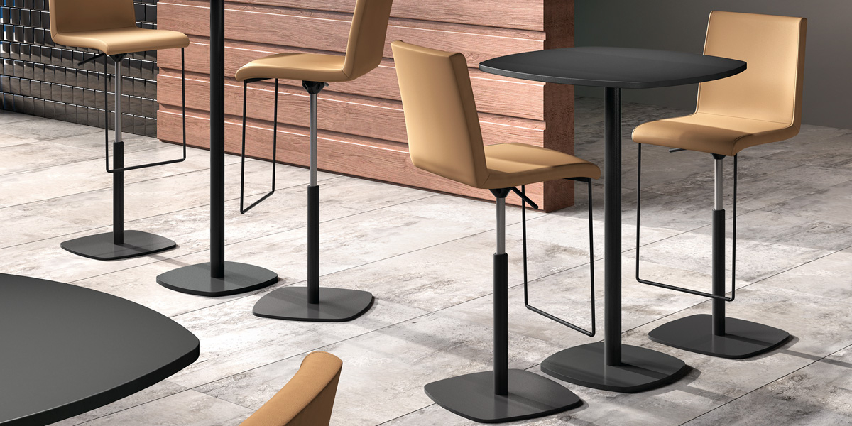 Ensemble tafel Circa en barkruk BarSherpa