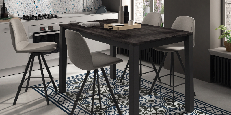 Ensemble tafel Verona en barkrukken BarGirona